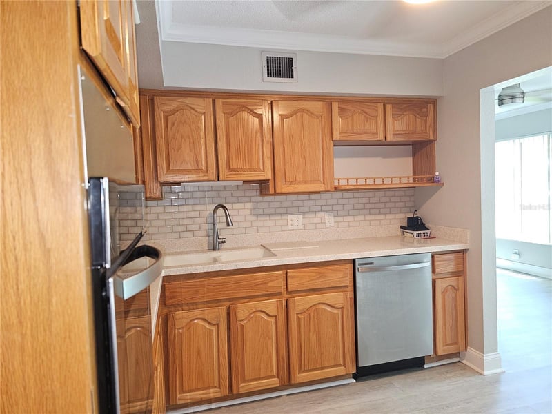 2321 Ecuadorian Way #31, Clearwater, FL 33763
