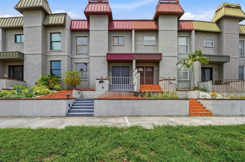 170 Davis Blvd, Tampa, FL 33606