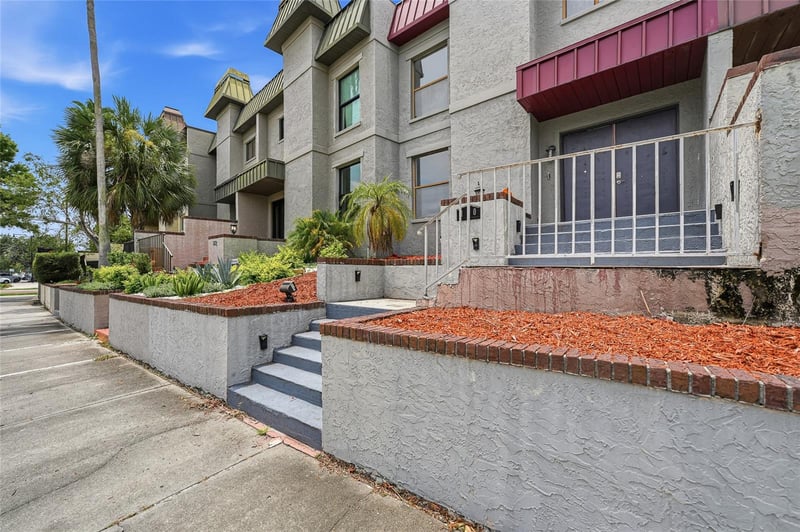 170 Davis Blvd, Tampa, FL 33606