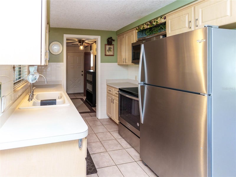6155 Illinois Ave, New Port Richey, FL 34653