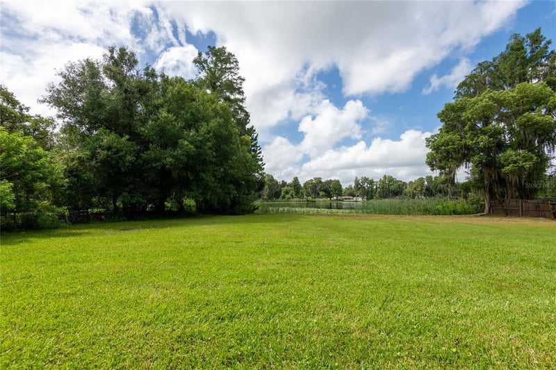 21414 Lake Sharon Dr, Land O Lakes, FL 34638