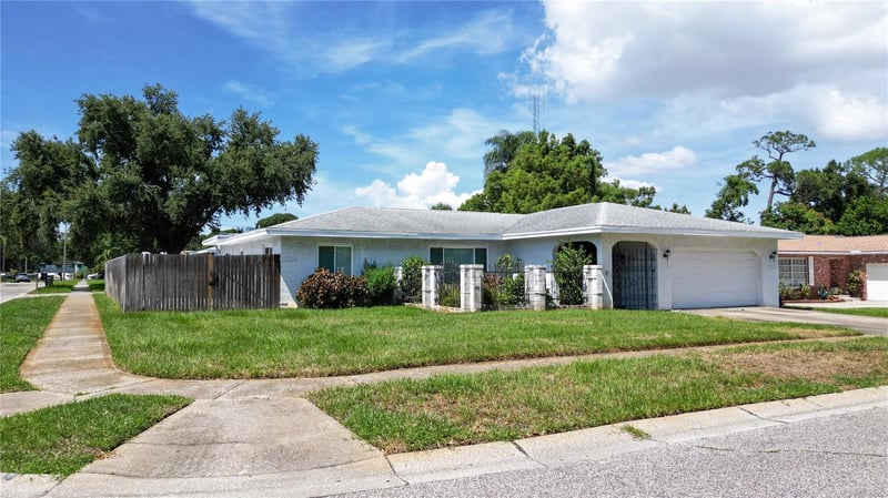 11051 130th Ave, Largo, FL 33778