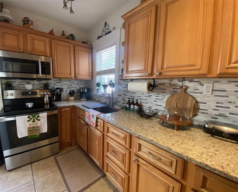 2711 W Fig St, Tampa, FL 33609