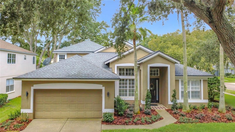 5846 Bent Grass Dr, Valrico, FL 33596