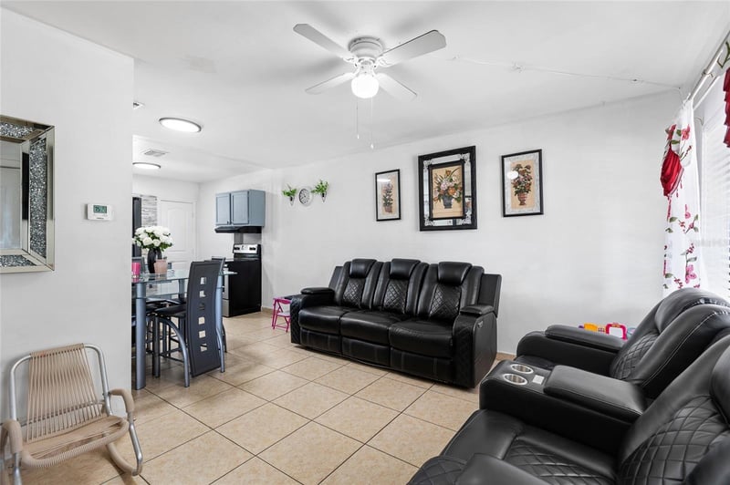 2313 E 111th Ave, Tampa, FL 33612