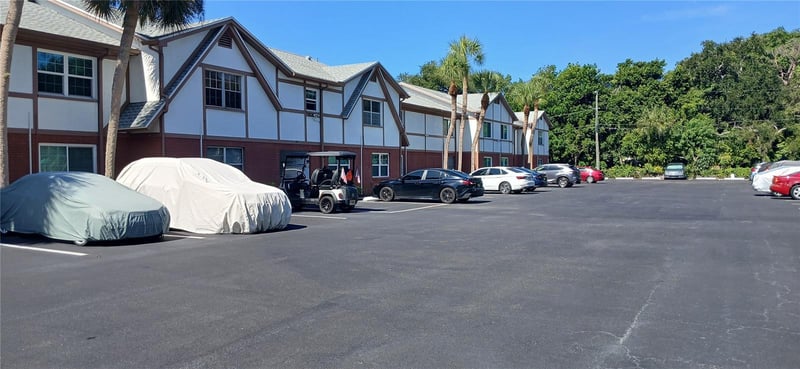 650 Pinellas Point Dr #110, St Petersburg, FL 33705
