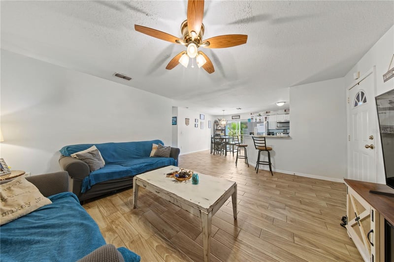 1806 E Curtis St, Tampa, FL 33610