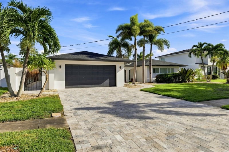 320 Palm ISLAND, Clearwater Beach, FL 33767