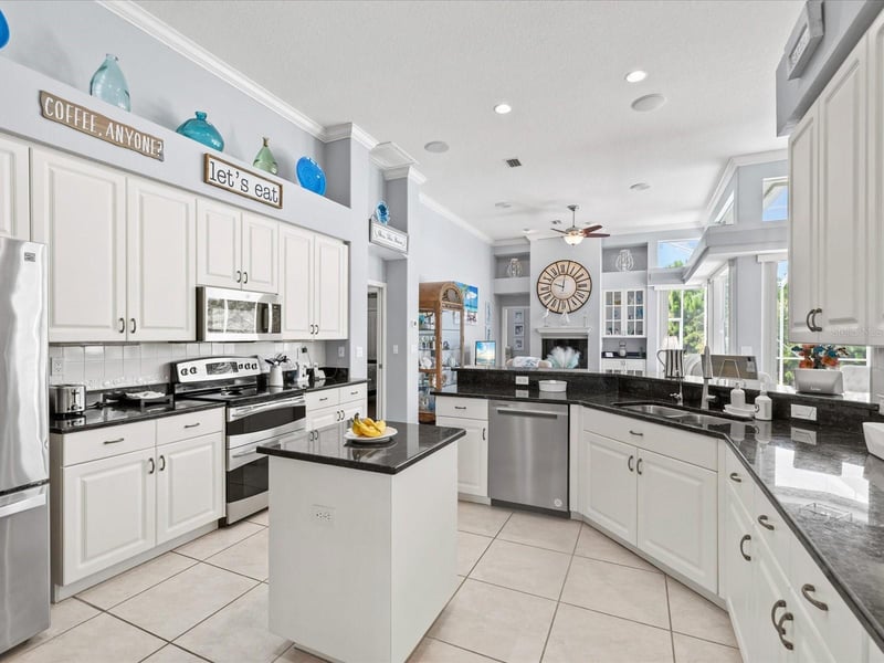 8101 Morning View Dr, Hudson, FL 34667