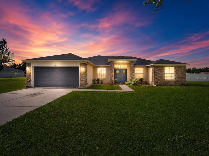 1617 Avondale Ridge Dr, Plant City, FL 33567