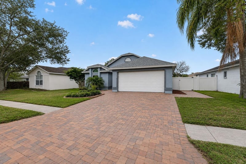 5910 Button Quail Ct, Tampa, FL 33624