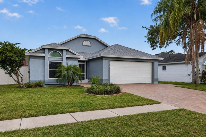 5910 Button Quail Ct, Tampa, FL 33624