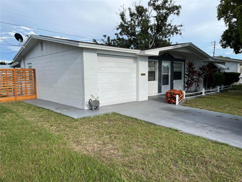 3632 Pensdale Dr, New Port Richey, FL 34652