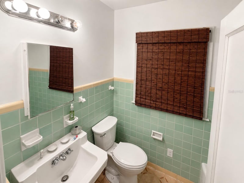 1370 Admiral Woodson Ln, Clearwater, FL 33755