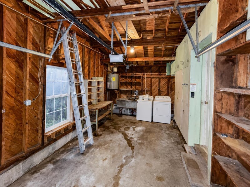 1370 Admiral Woodson Ln, Clearwater, FL 33755