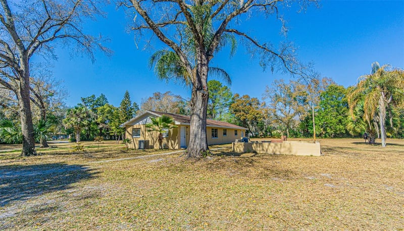 3902 Autumn Palm Dr, Zephyrhills, FL 33541