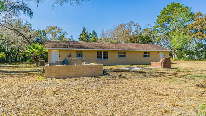 3902 Autumn Palm Dr, Zephyrhills, FL 33541