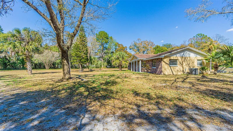 3902 Autumn Palm Dr, Zephyrhills, FL 33541