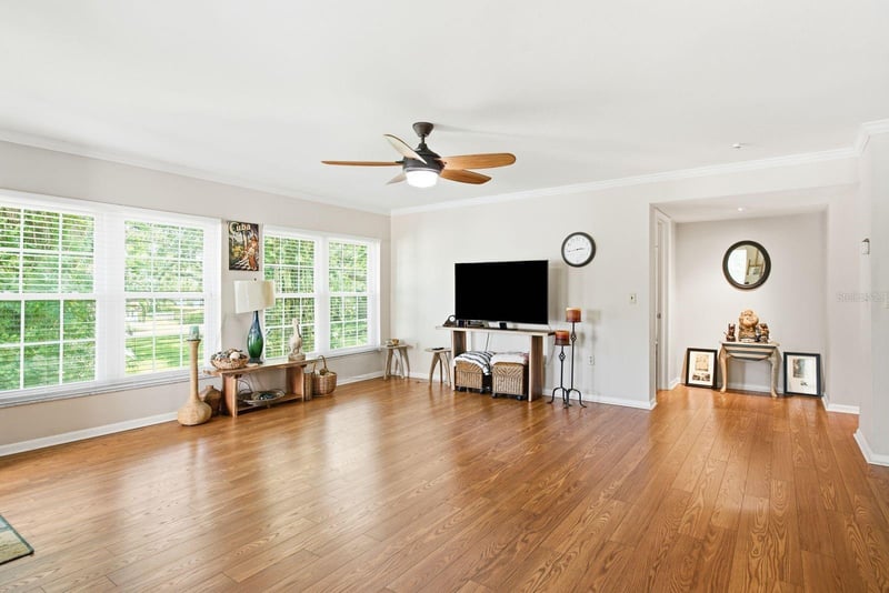 230 N Bayshore Blvd #207, Clearwater, FL 33759