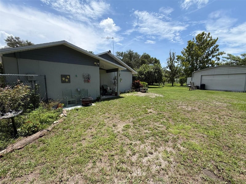 3707 36th St, Bradenton, FL 34208