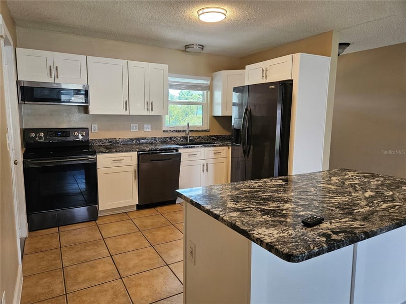 6092 Burch St, St Petersburg, FL 33709