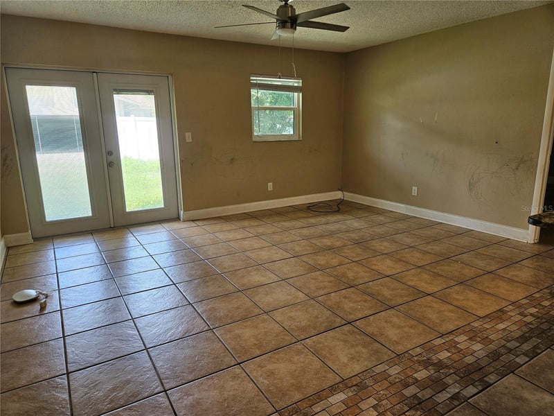 6092 Burch St, St Petersburg, FL 33709