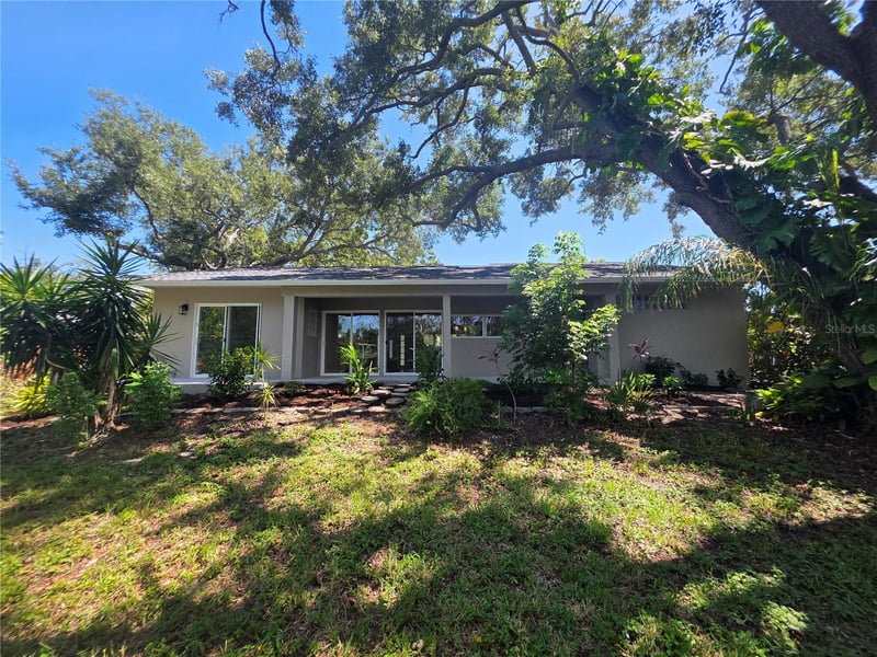 7708 9th Ave Dr, Bradenton, FL 34209