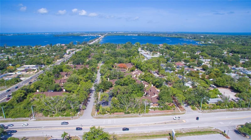 7708 9th Ave Dr, Bradenton, FL 34209