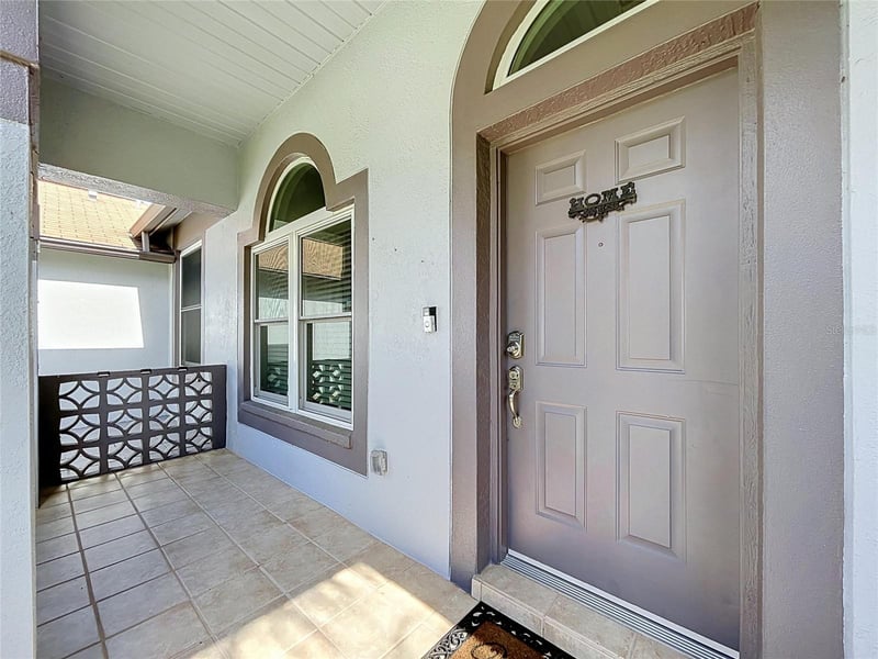 4209 Amber Ridge Ln, Valrico, FL 33594