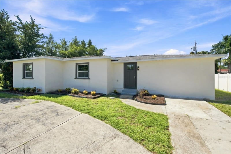 3766 30th Ave N, St Petersburg, FL 33713