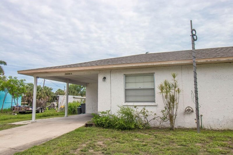2809 47th Ave W, Bradenton, FL 34207
