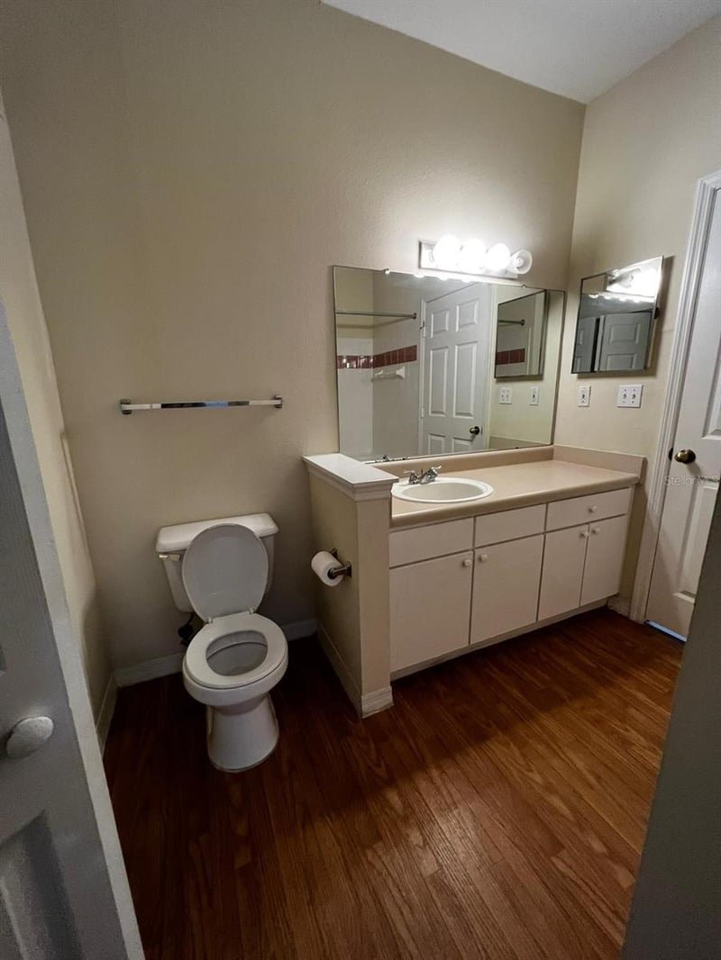 9310 Lake Chase Island Way #9310, Tampa, FL 33626