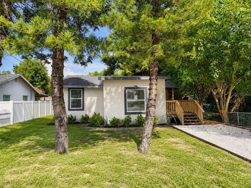 8713 N Edison Ave, Tampa, FL 33604