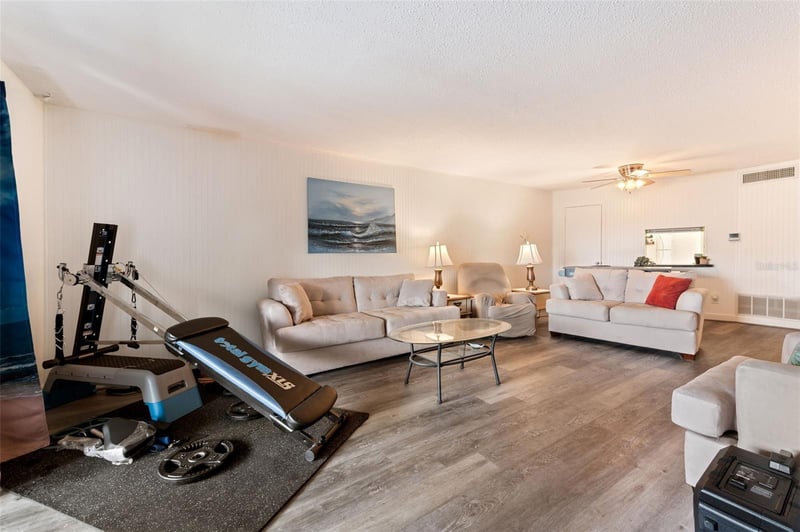 719 Cordova GREEN #719, Seminole, FL 33777