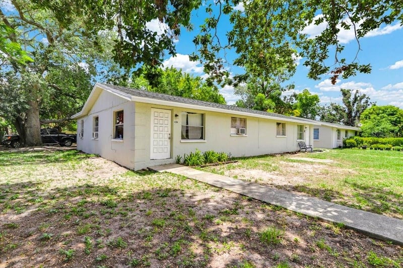 4306 9th St E, Bradenton, FL 34208