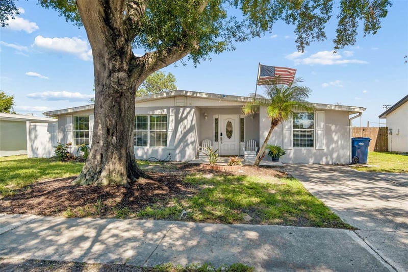 6330 S Renellie Ct, Tampa, FL 33616