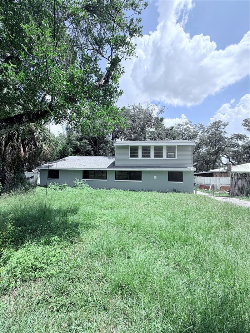 10801 N Edison Ave, Tampa, FL 33612
