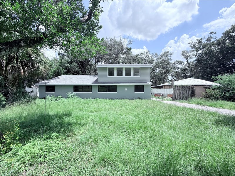 10801 N Edison Ave, Tampa, FL 33612
