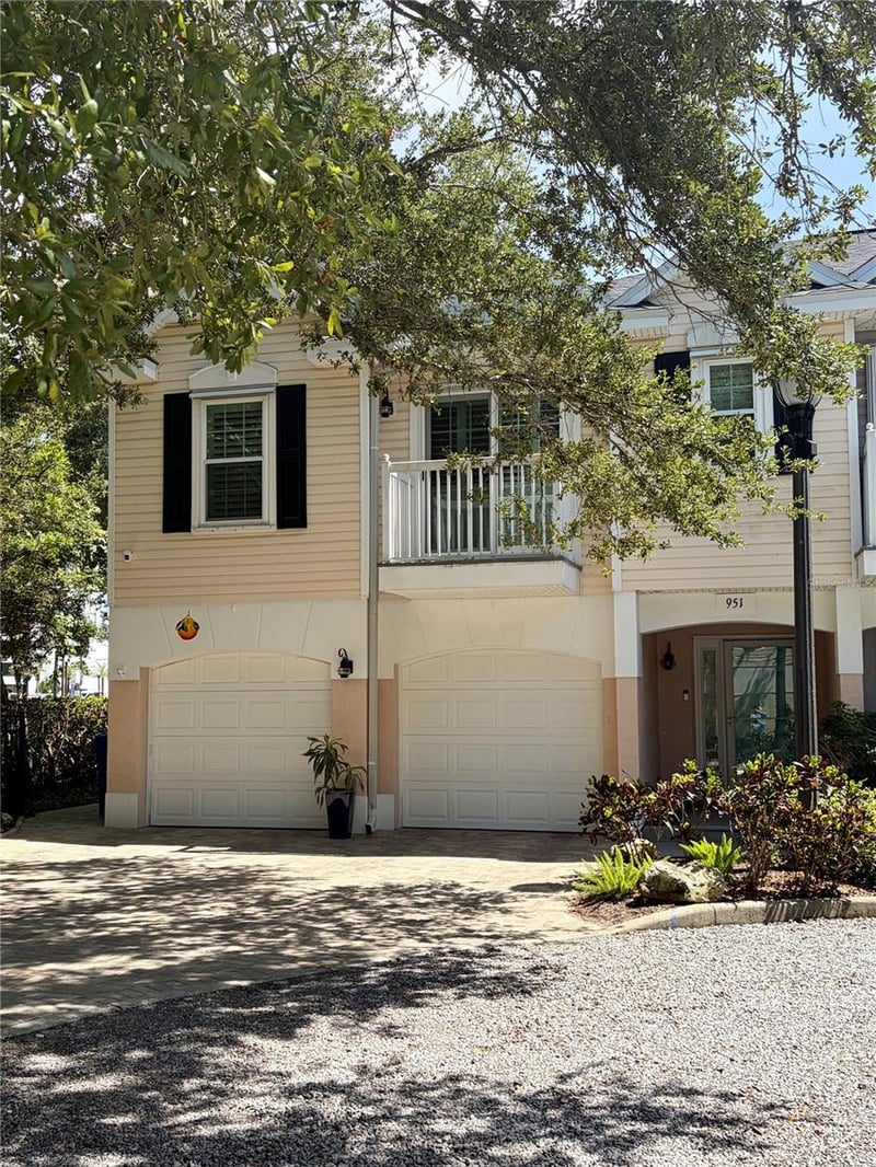 951 Wellington Ct, Dunedin, FL 34698