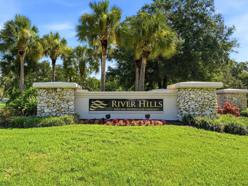 3306 Fox Squirrel Ln, Valrico, FL 33596