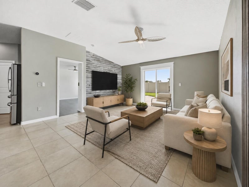 16843 Peaceful Valley Dr, Wimauma, FL 33598