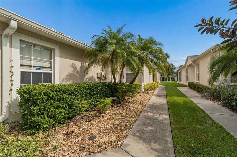 11435 Cambray Creek Loop, Riverview, FL 33579