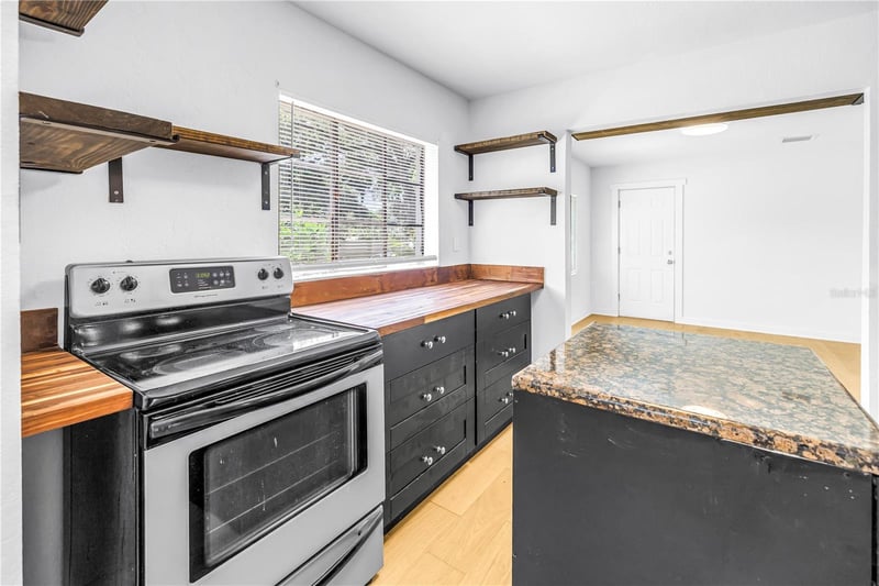 2000 27th Ave N, St Petersburg, FL 33713