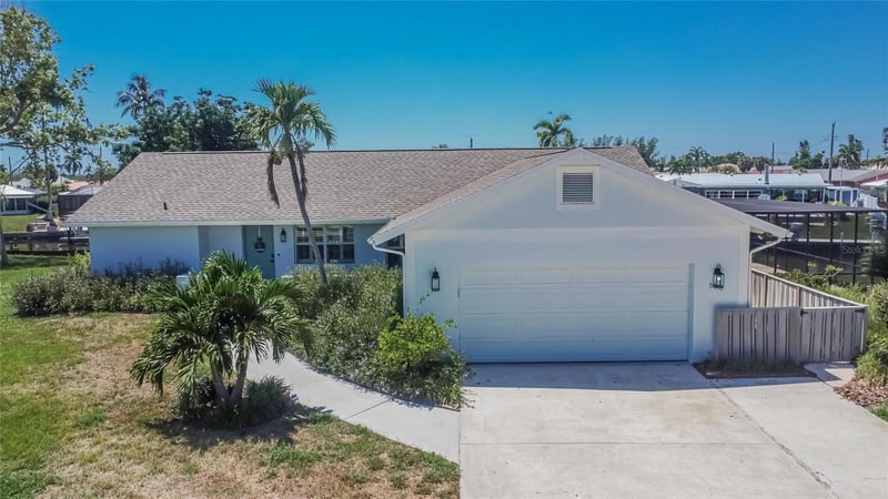 5016 Mangrove Point Rd, Bradenton, FL 34210