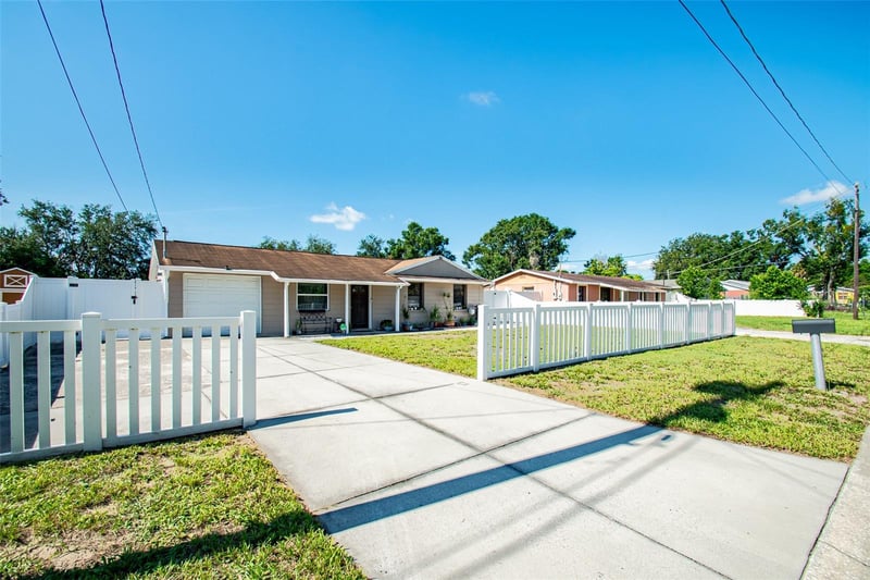 5607 E 29th Ave, Tampa, FL 33619