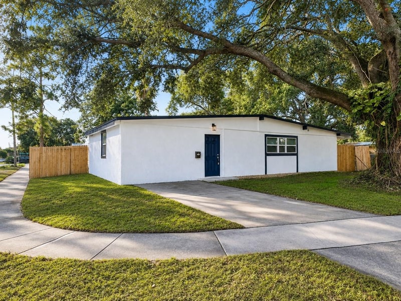 7913 Tidewater Trl, Tampa, FL 33619