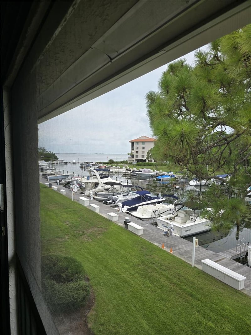 1802 Mariner Dr #32, Tarpon Springs, FL 34689