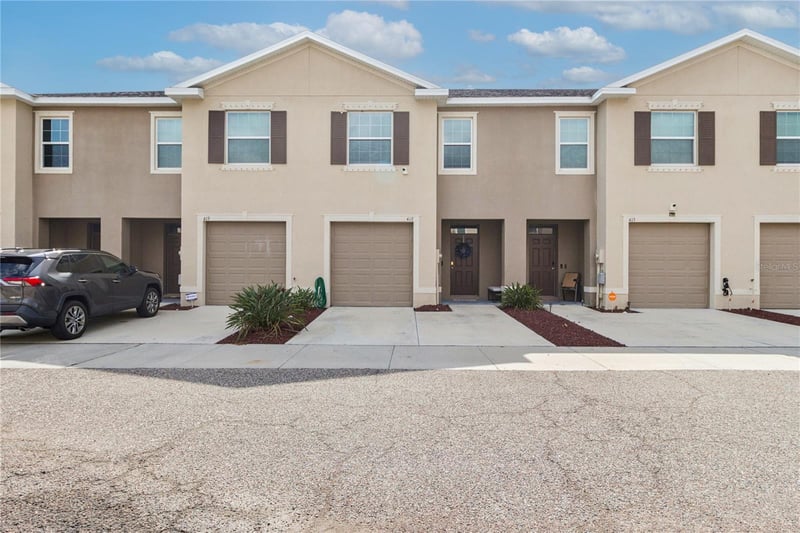 417 Newmont Cir, Ruskin, FL 33570