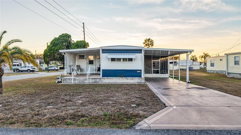 5227 Betty St, Zephyrhills, FL 33542