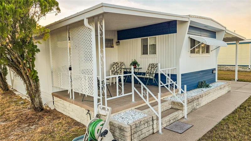 5227 Betty St, Zephyrhills, FL 33542